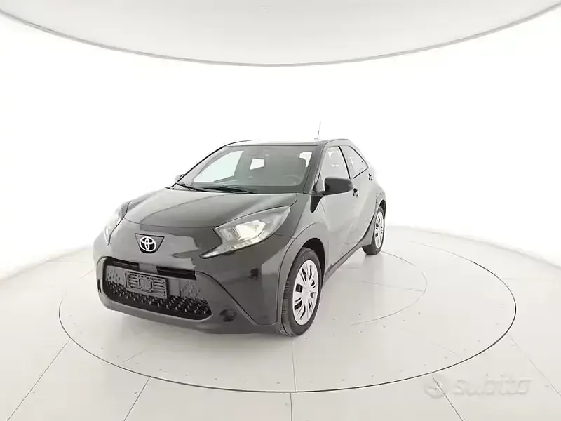 Usata Toyota Aygo X Active 72 CV (52 kW) 2025 Nero SUV