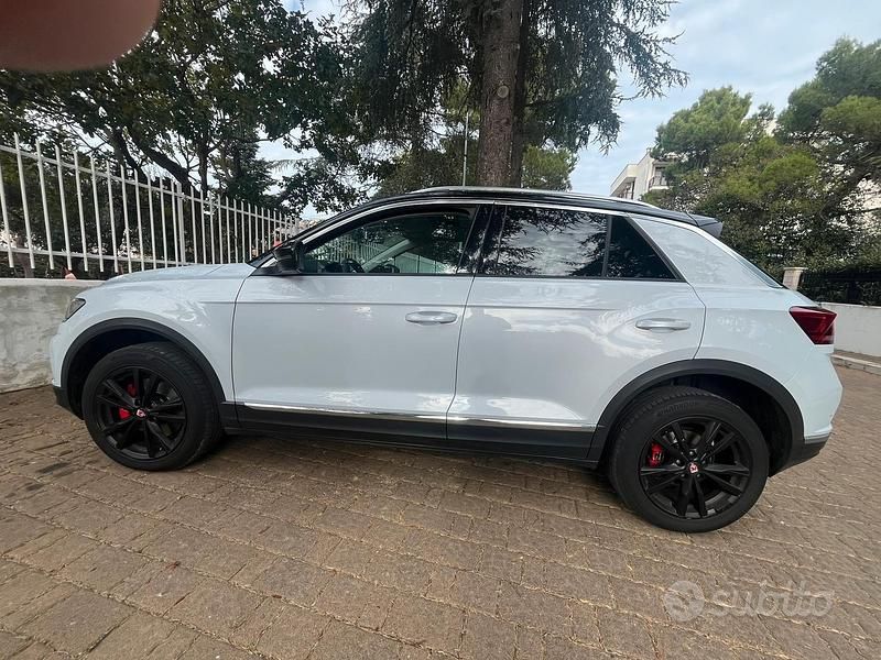 Usata VW T-Roc Sportline 150 CV (110 kW) 2018 Bianco SUV