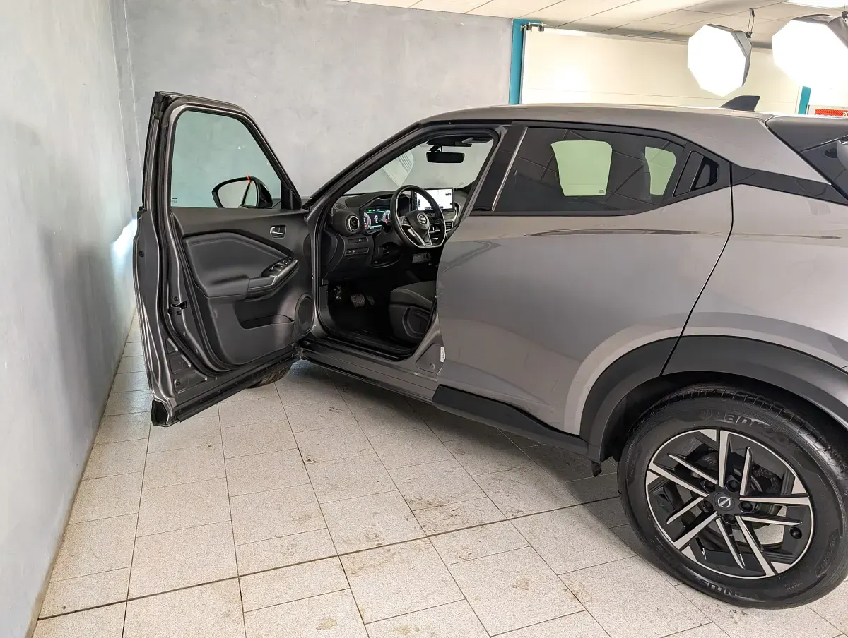 Usata Nissan Juke N-Connecta 114 CV (83 kW) 2025 Grigio SUV