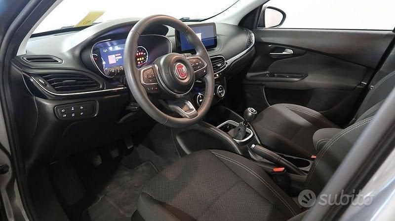 Usata Fiat Tipo City Life 131 CV (96 kW) 2023 Grigio scuro Station wagon