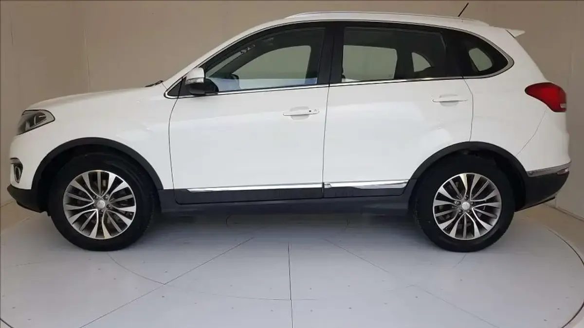 Usata DR DR6 150 CV (110 kW) 2019 Bianco pastello SUV