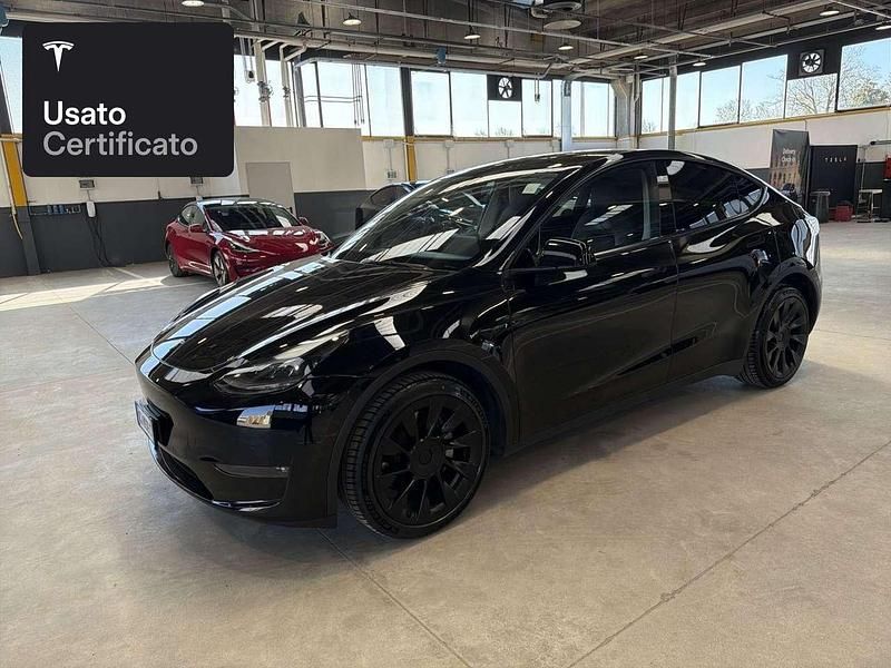Usata Tesla Model Y Long Range AWD 258 kW (351 CV) 2022 Solid black SUV