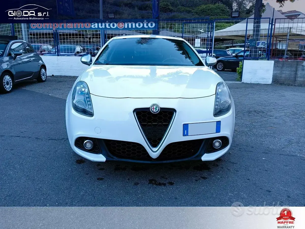 Usata Alfa Romeo Giulietta Super 120 CV (88 kW) 2017 Bianco Utilitaria