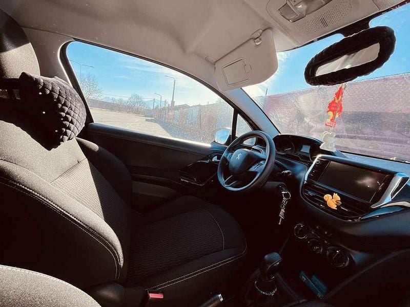 Begagnad Peugeot 208 Allure 110 HK (80 kW) 2017 Halvkombi