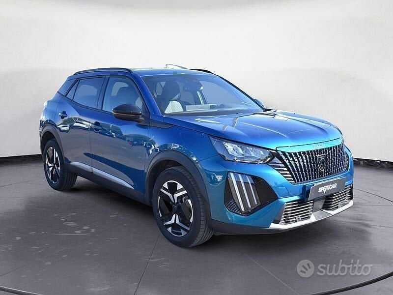 Usata Peugeot 2008 Allure 102 CV (75 kW) 2025 Blu SUV