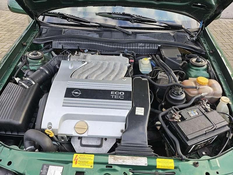 Usata Opel Calibra 170 CV (125 kW) 1996 Coupé