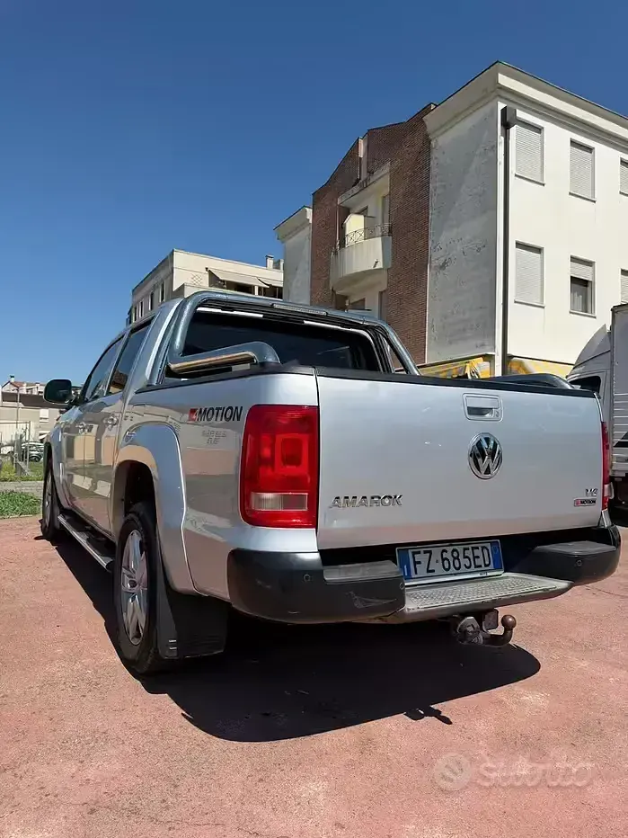 Usata VW Amarok 204 CV (150 kW) 2019 Grigio Pick-up
