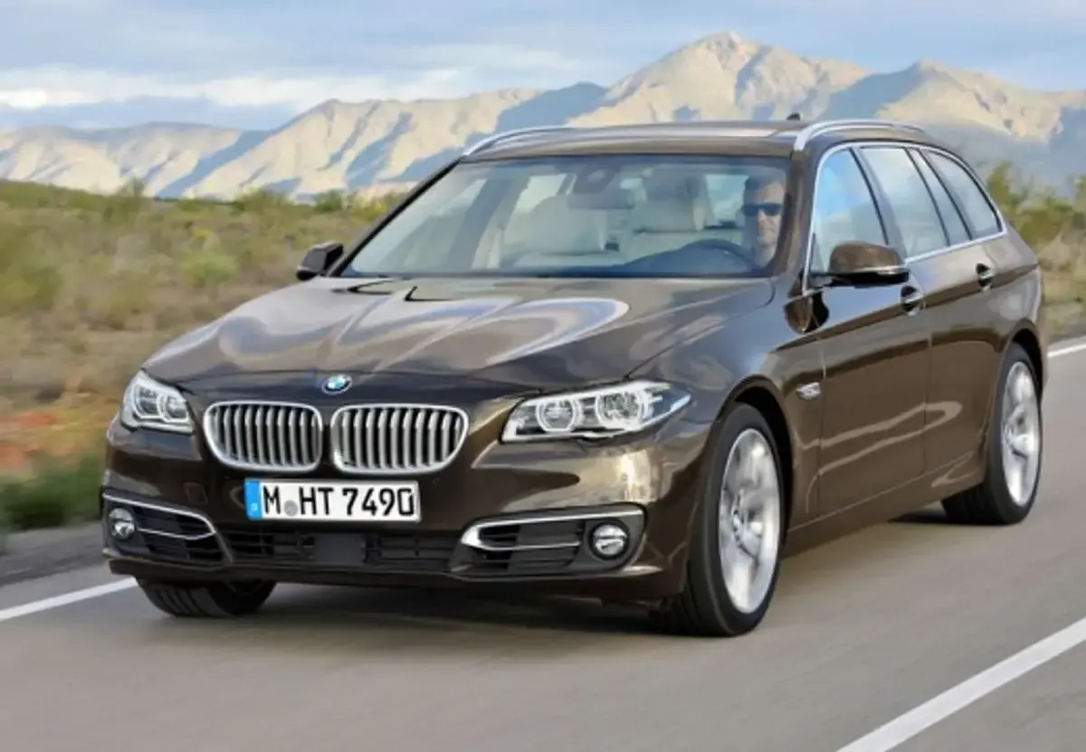 Usata BMW 520 184 CV (135 kW) 2014 Grigio Station wagon