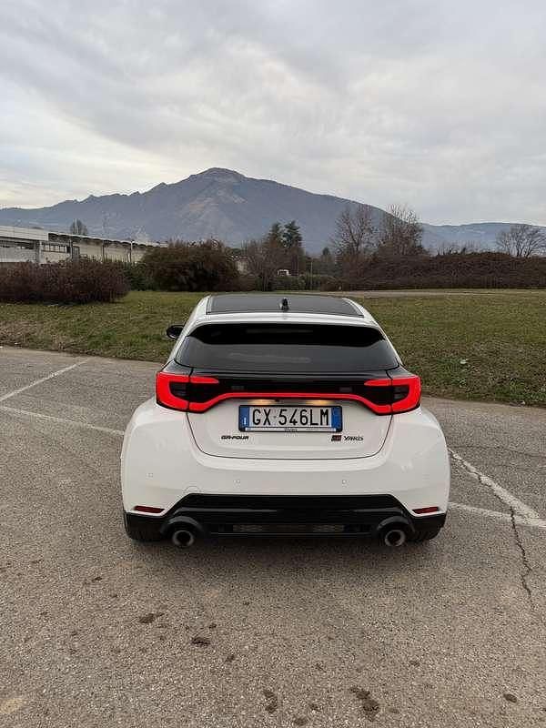 Usata Toyota Yaris 280 CV (205 kW) 2024 Berlina