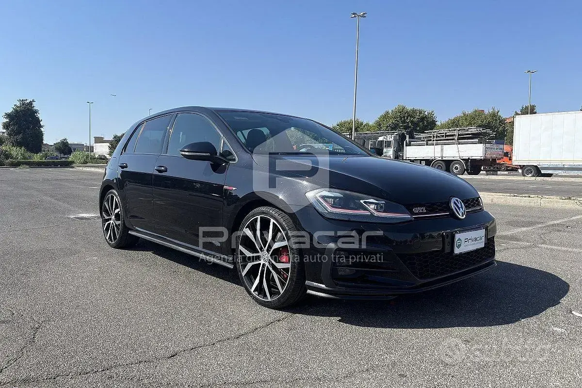 Usata VW Golf VIII GTI 245 CV (180 kW) 2020 Nero Utilitaria