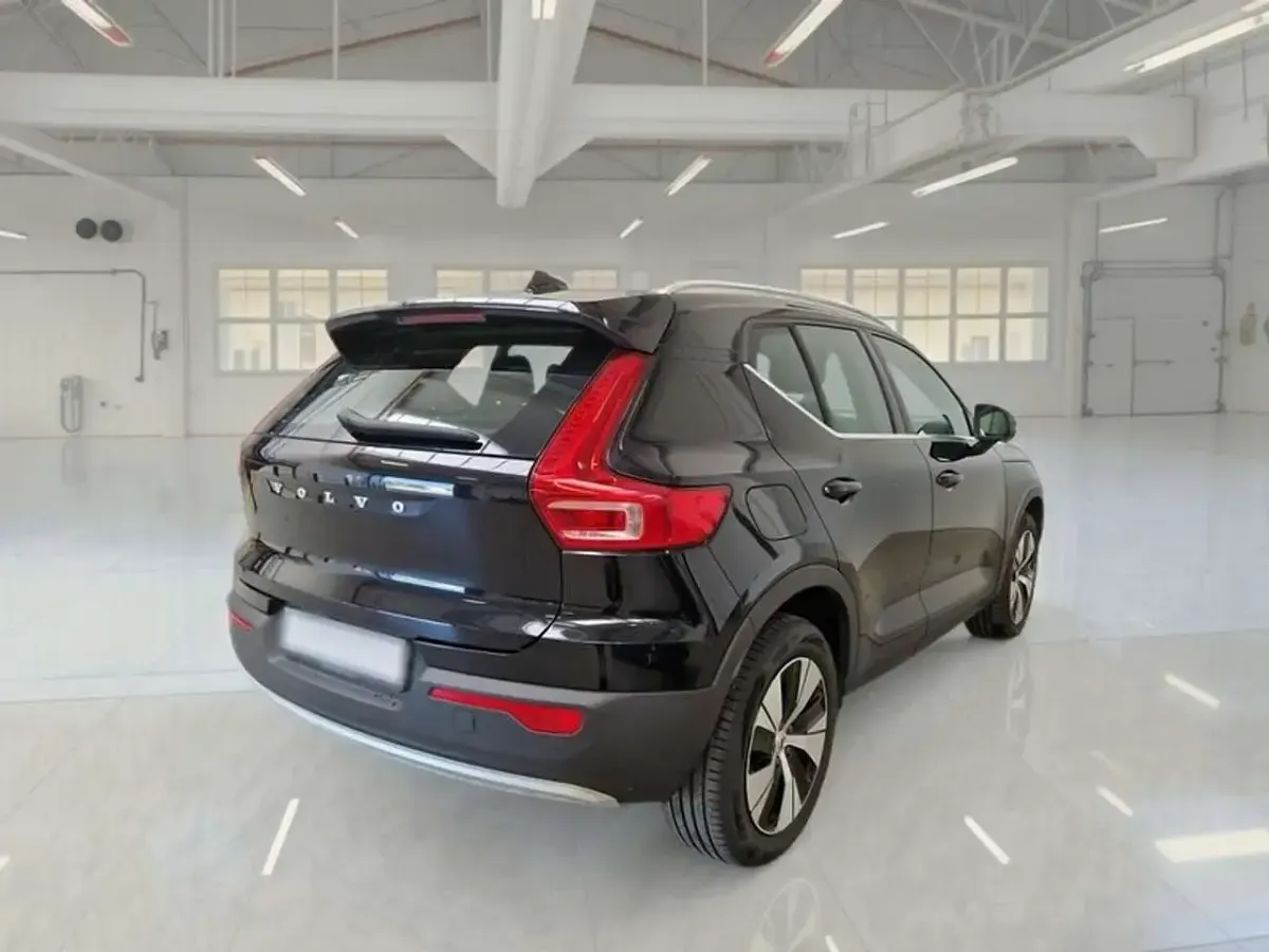 Usata Volvo XC40 129 CV (94 kW) 2021 Nero SUV