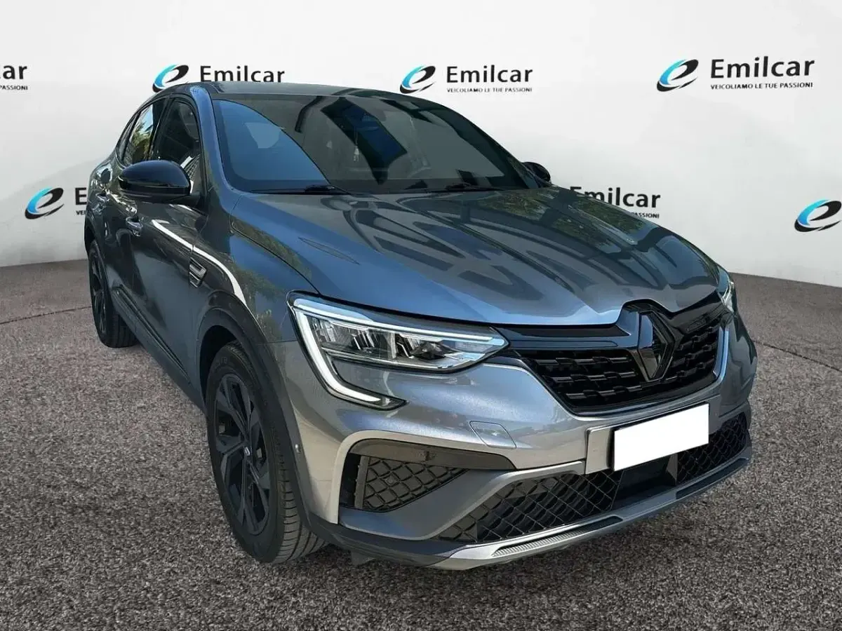 Usata Renault Arkana Engineered 94 CV (69 kW) 2023 Dark metal grey SUV