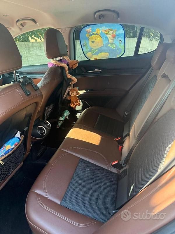 Usata Alfa Romeo Stelvio Executive 190 CV (139 kW) 2018 Nero SUV