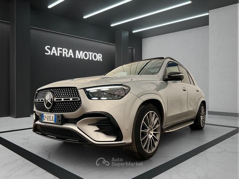 Usata Mercedes GLE300 AMG Line Premium 269 CV (197 kW) 2023 Argento SUV