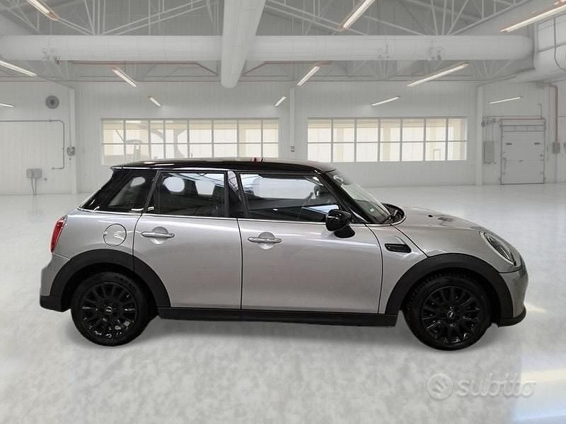 Usata Mini Cooper Classic 136 CV (100 kW) 2023 Grigio Utilitaria