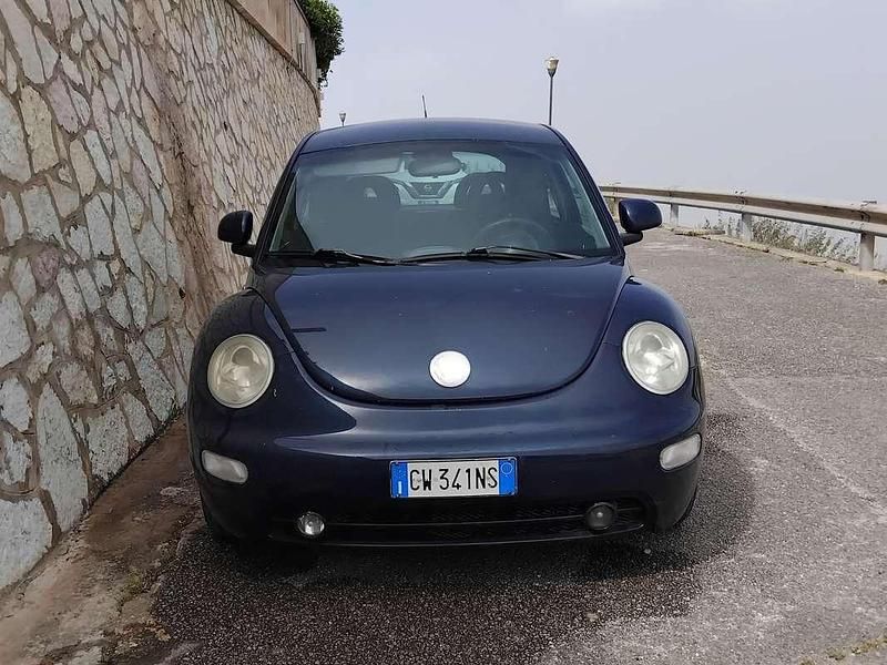 Begagnad VW New Beetle 90 HK (66 kW) 2000 Halvkombi