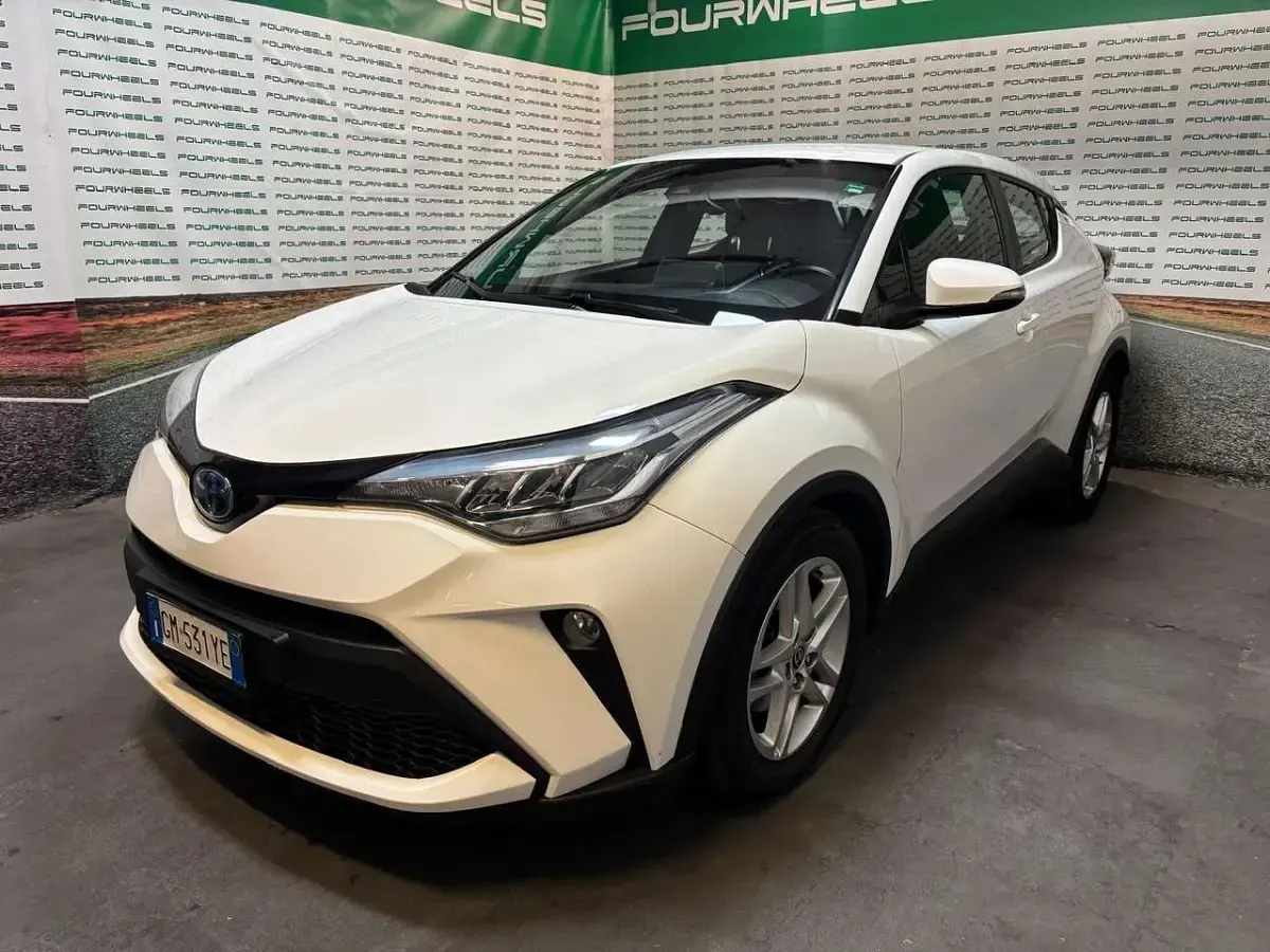 Usata Toyota C-HR Business Edition 98 CV (72 kW) 2023 Bianco SUV