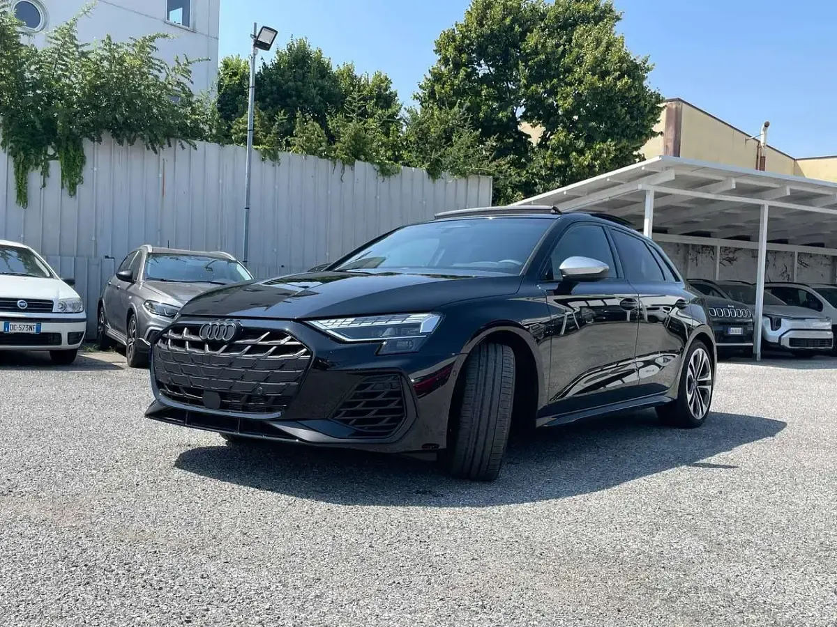 Nuova Audi S3 Ambiente 333 CV (244 kW) 2026 Nero Berlina