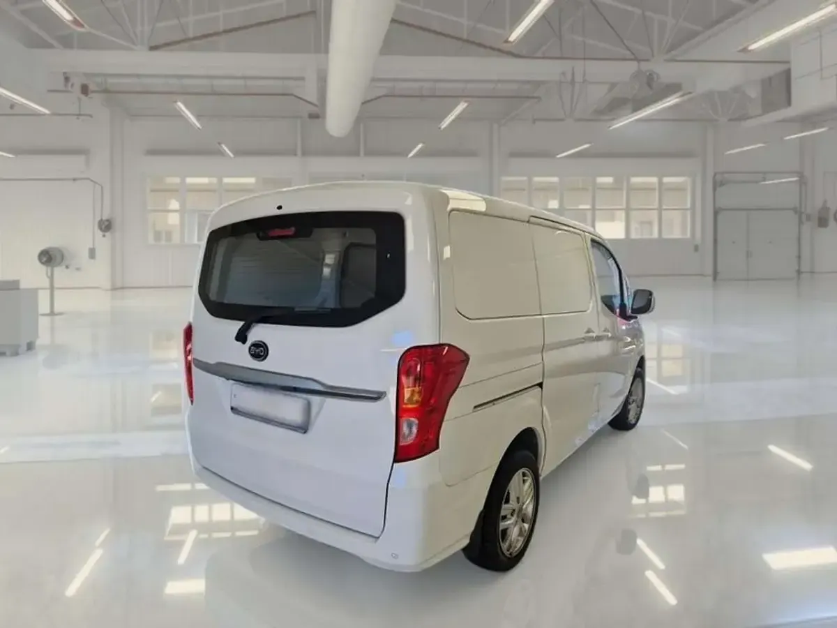 Usata BYD ETP3 35 kW (48 CV) 2025 Bianco Furgone