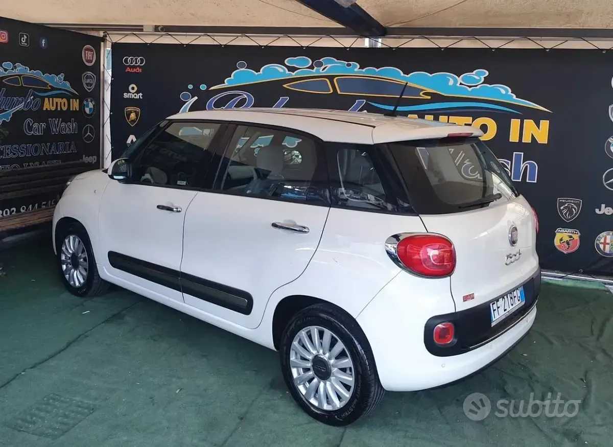 Usata Fiat 500L Lounge 120 CV (88 kW) 2016 Bianco Monovolume