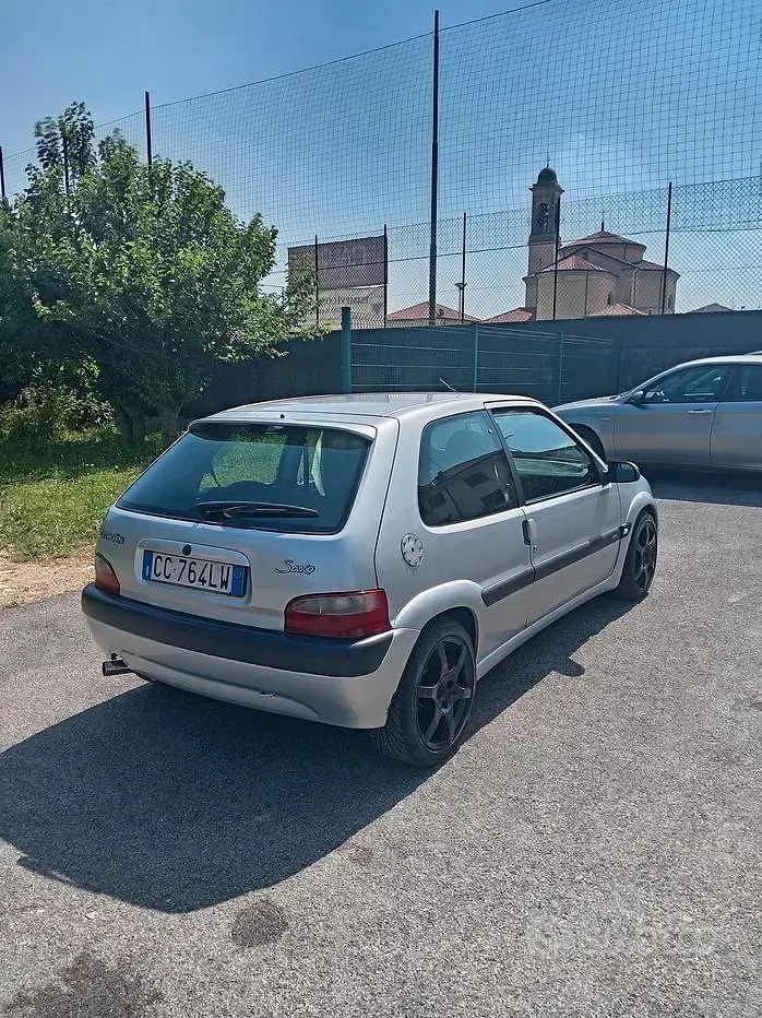 Usata Citroën Saxo 98 CV (72 kW) 2003 Grigio Utilitaria