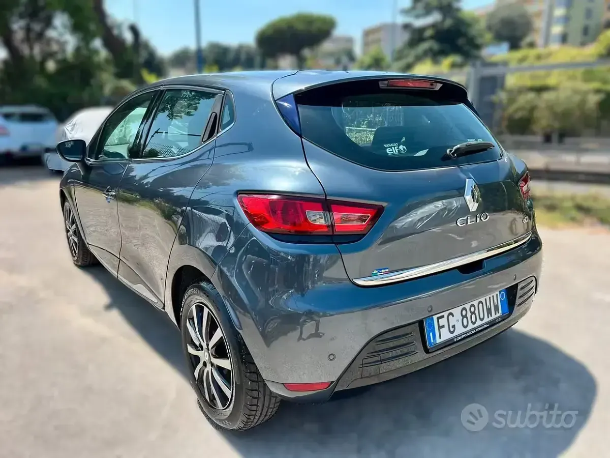 Usata Renault Clio IV 75 CV (55 kW) 2017 Grigio Berlina