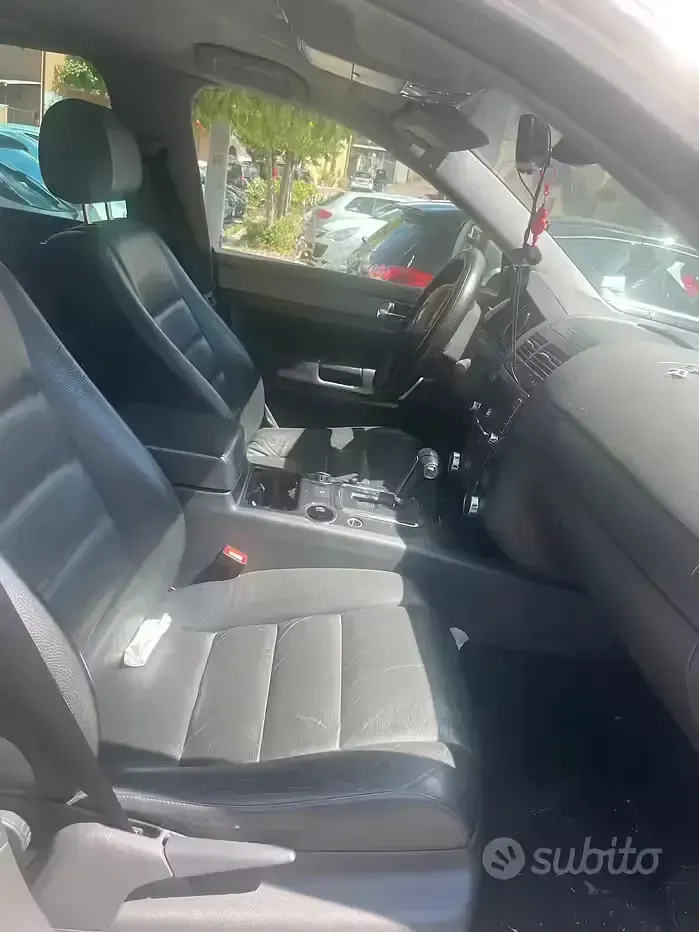 Usata VW Touareg 174 CV (127 kW) 2008 Grigio SUV