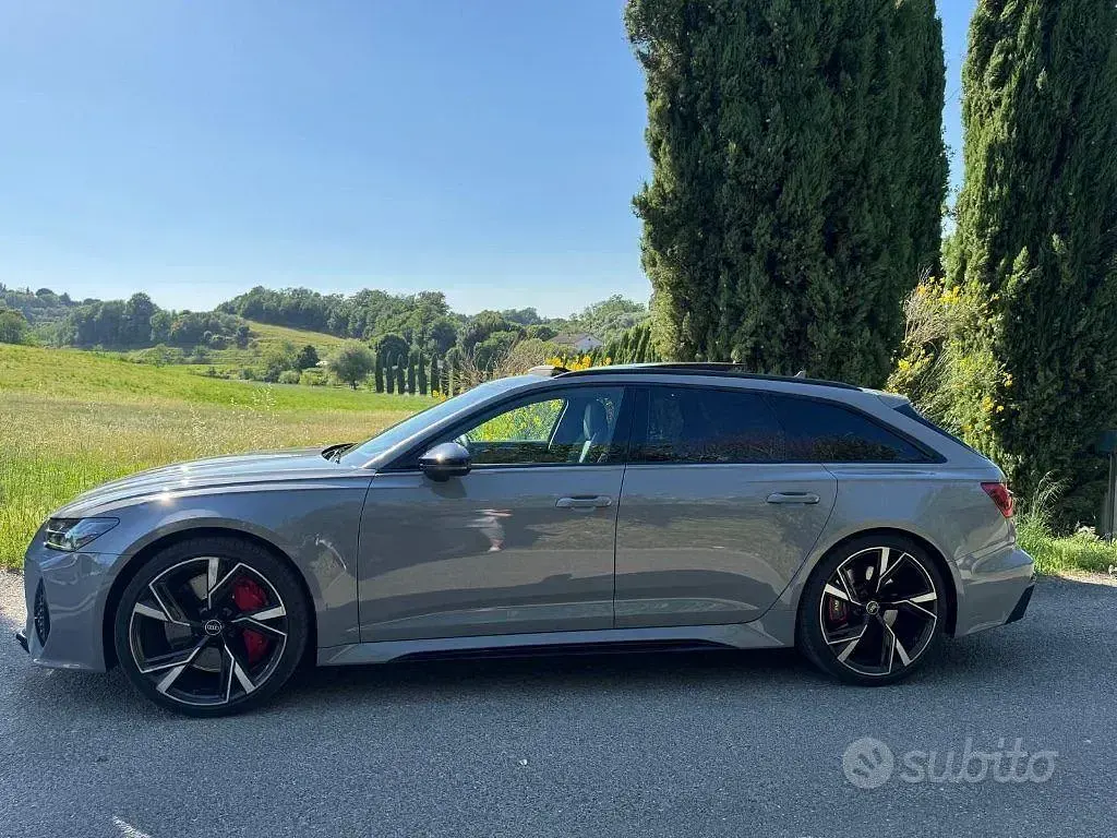 Usata Audi RS6 Ambiente 600 CV (441 kW) 2021 Grigio Station wagon