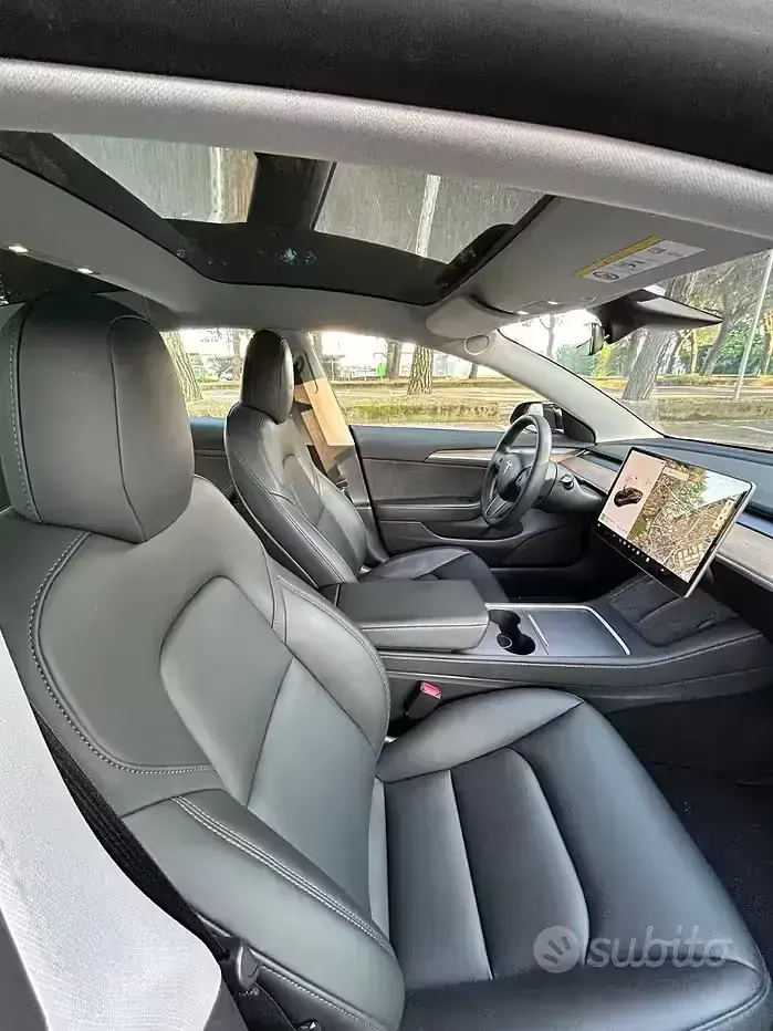 Usata Tesla Model 3 RWD 88 kW (120 CV) 2021 Nero Berlina