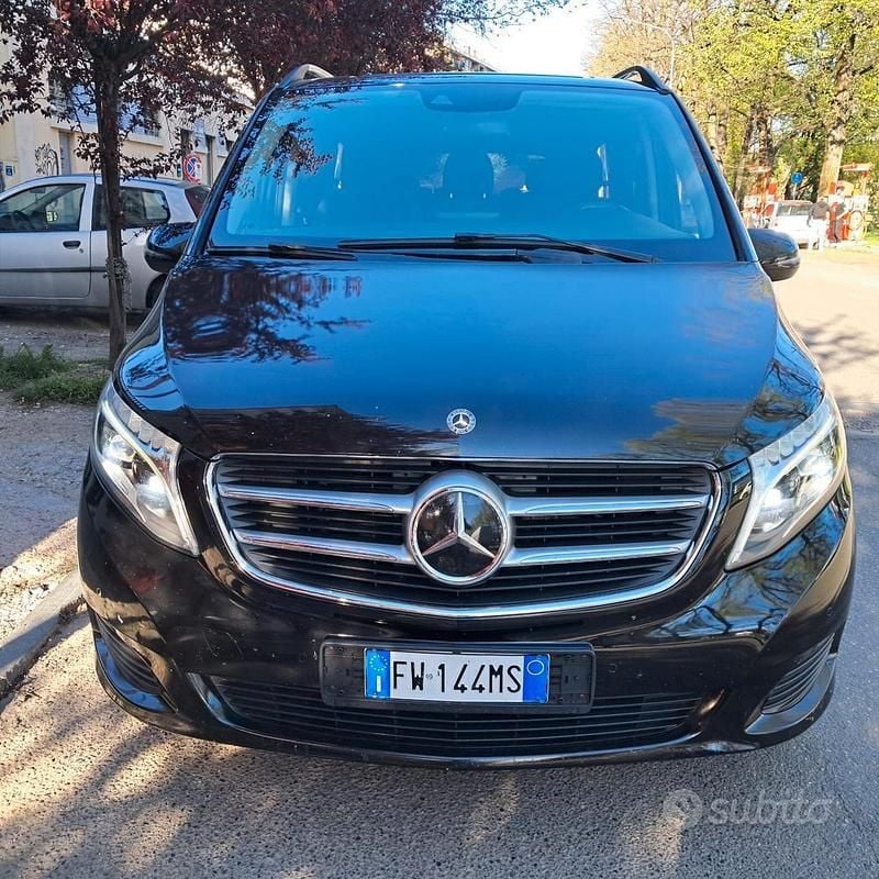 Usata Mercedes V220 Executive 163 CV (119 kW) 2017 Nero Monovolume