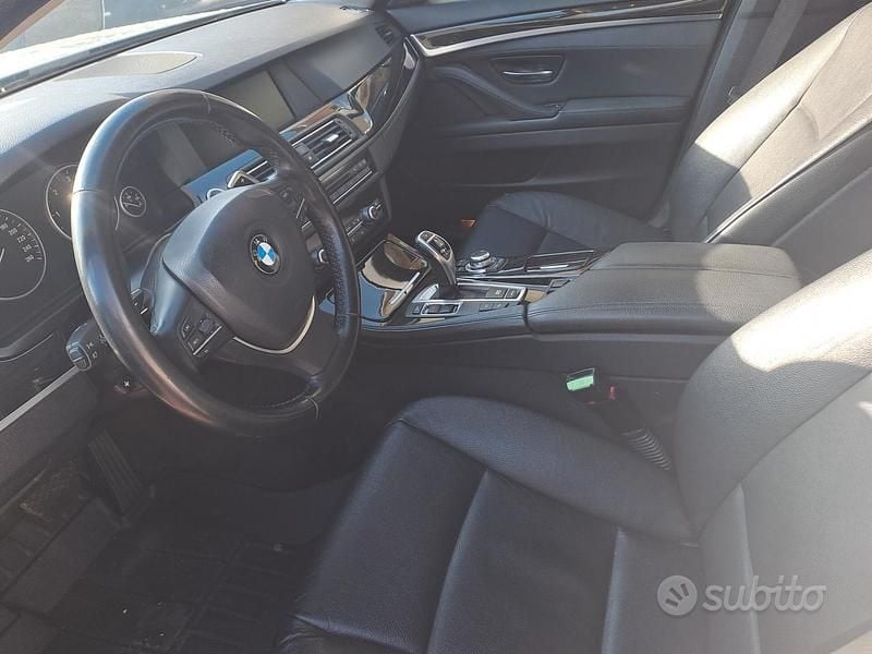 Usata BMW 530 244 CV (179 kW) 2011 Grigio Berlina