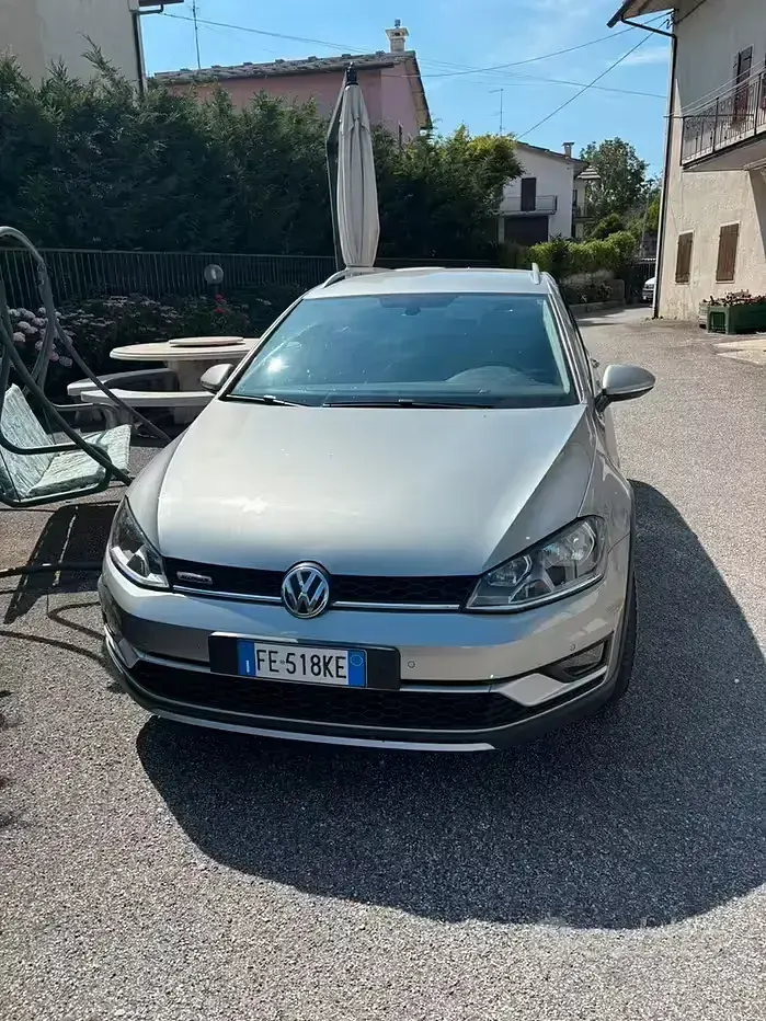 Usata VW Golf Alltrack 110 CV (80 kW) 2016 Grigio Station wagon