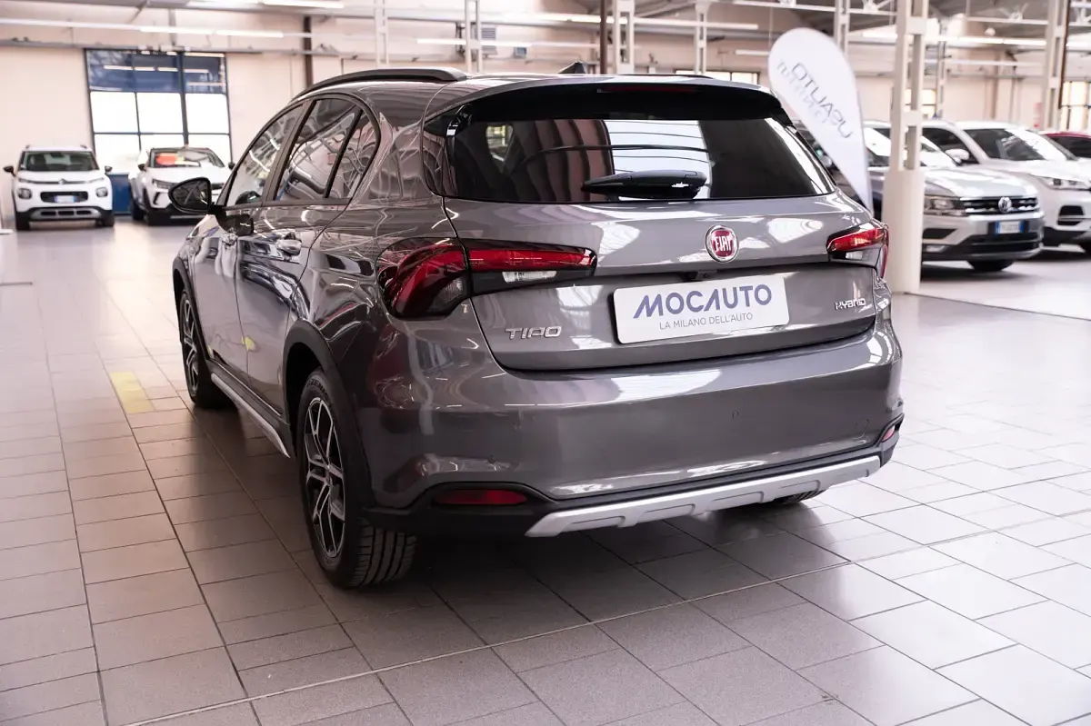 Occasion Fiat Tipo Cross 100 ch (73 kW) 2023 Citadine