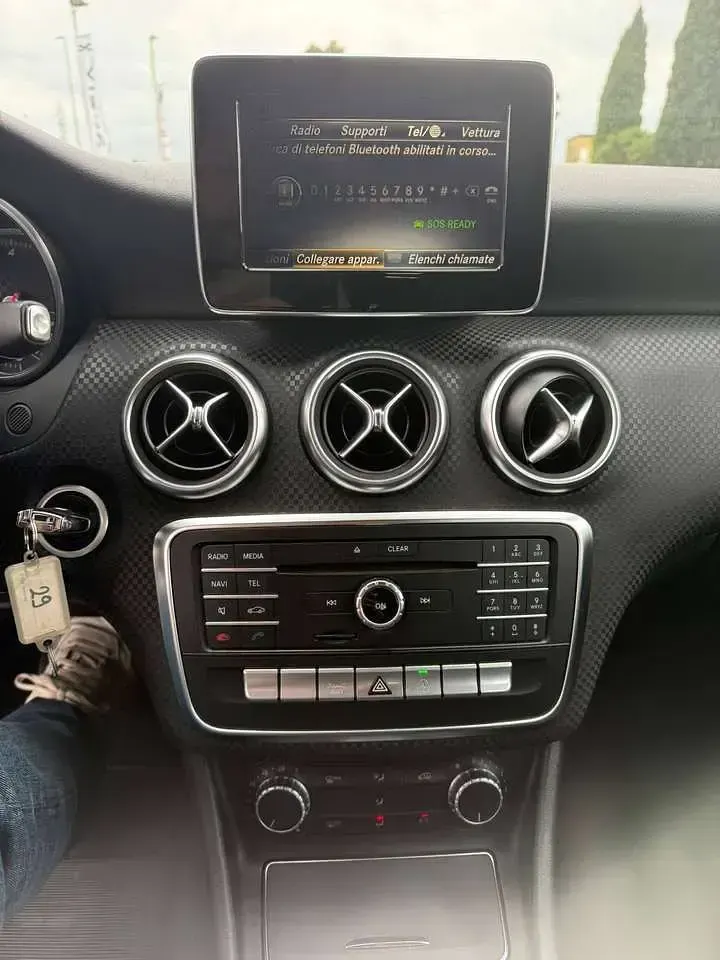 Usata Mercedes A200 Executive 136 CV (100 kW) 2017 Bianco Utilitaria