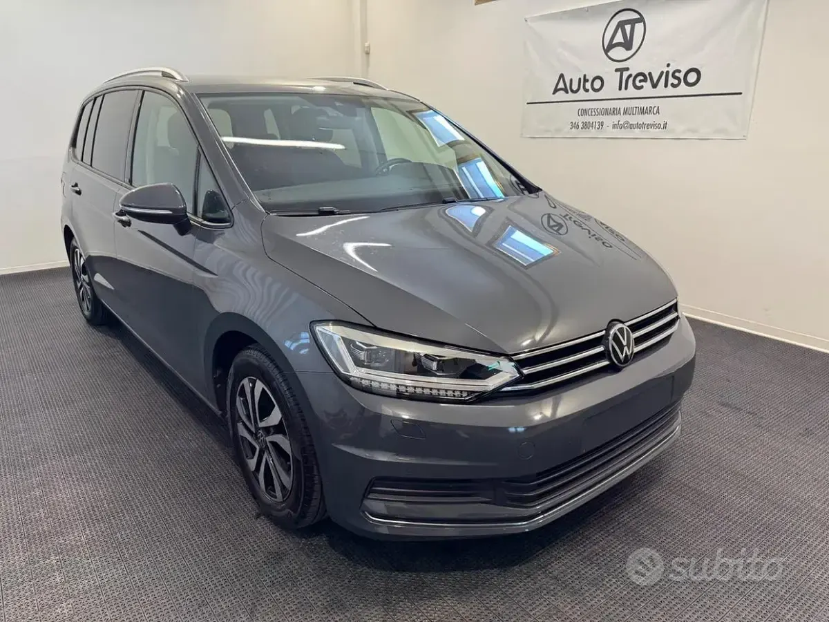 Usata VW Touran Style 122 CV (89 kW) 2022 Grigio Monovolume