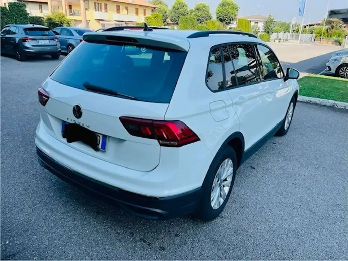 Usata VW Tiguan Life 150 CV (110 kW) 2023 Bianco SUV