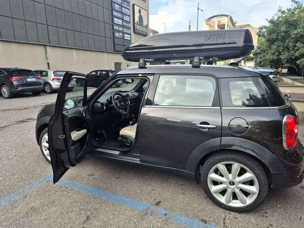 Usata Mini Cooper SD Countryman 143 CV (105 kW) 2016 Grigio SUV