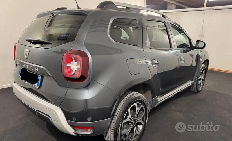 Usata Dacia Duster Prestige 115 CV (84 kW) 2018 Grigio SUV