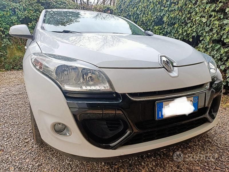 Usata Renault Mégane Coupé 90 CV (66 kW) 2012 Bianco Coupé