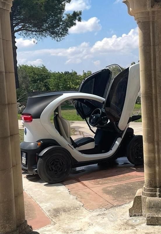 Usata Renault Twizy 13 kW (18 CV) 2012 Nero Utilitaria