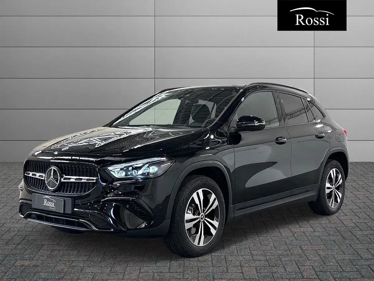 Usata Mercedes GLA250 163 CV (119 kW) 2026 SUV