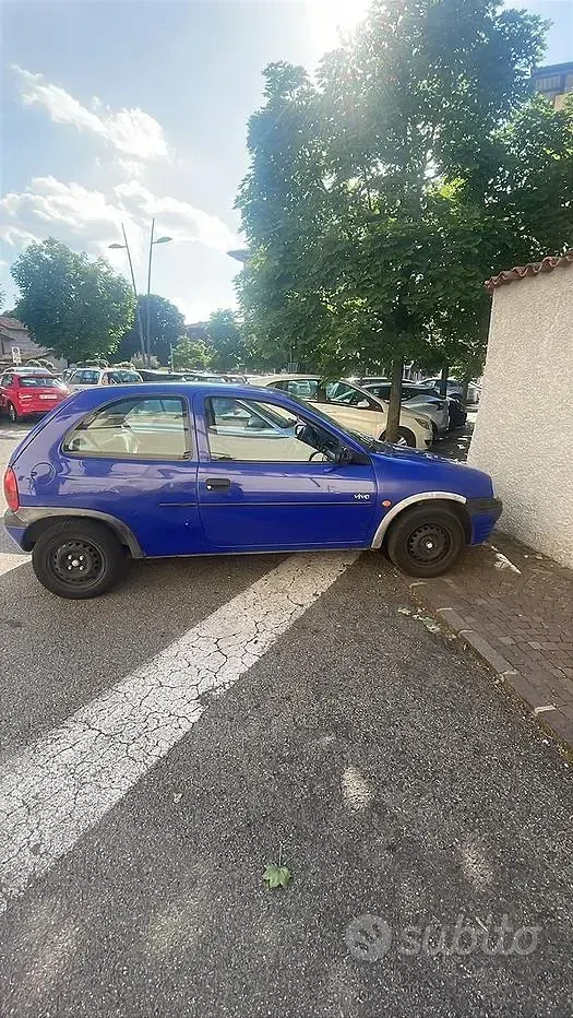 Usata Opel Corsa 45 CV (33 kW) 1997 Utilitaria