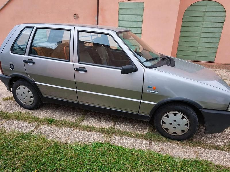 Usata Fiat Uno 50 CV (36 kW) 1994 Grigio Utilitaria
