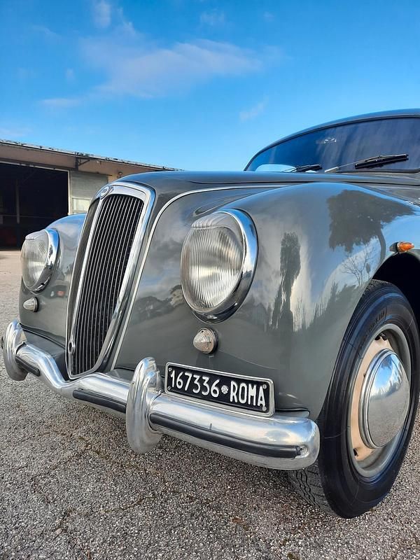 Usata Lancia Aurelia 108 CV (79 kW) 1952 Grigio Berlina