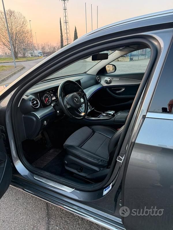 Usata Mercedes 220 2017 Grigio Station wagon