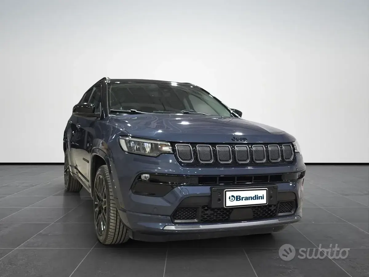 Usata Jeep Compass 131 CV (96 kW) 2022 Blue shade/tetto nero SUV