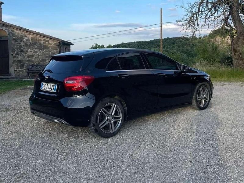Usata Mercedes A200 136 CV (100 kW) 2016 Nero Berlina