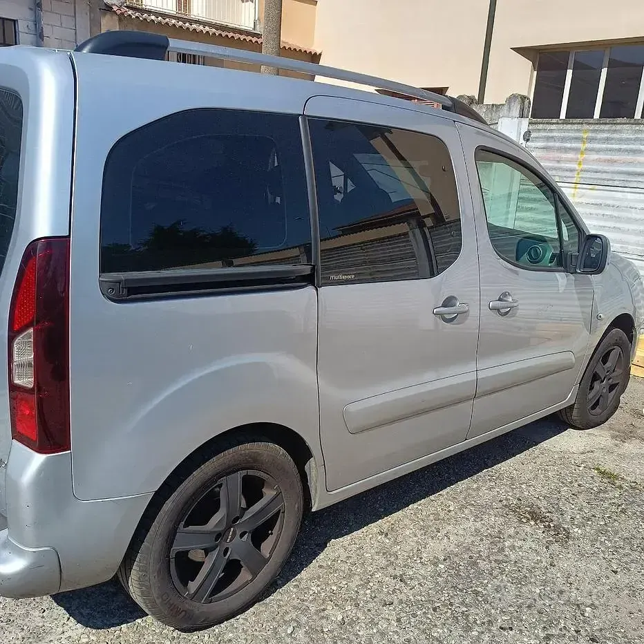 Usata Citroën Berlingo 120 CV (88 kW) 2012 Grigio Monovolume