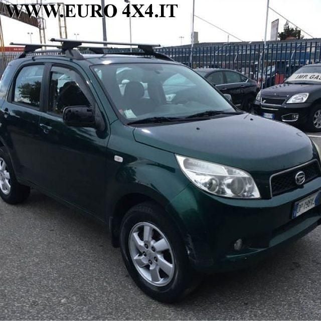 Usata Daihatsu Terios 105 CV (77 kW) 2008 Verde SUV