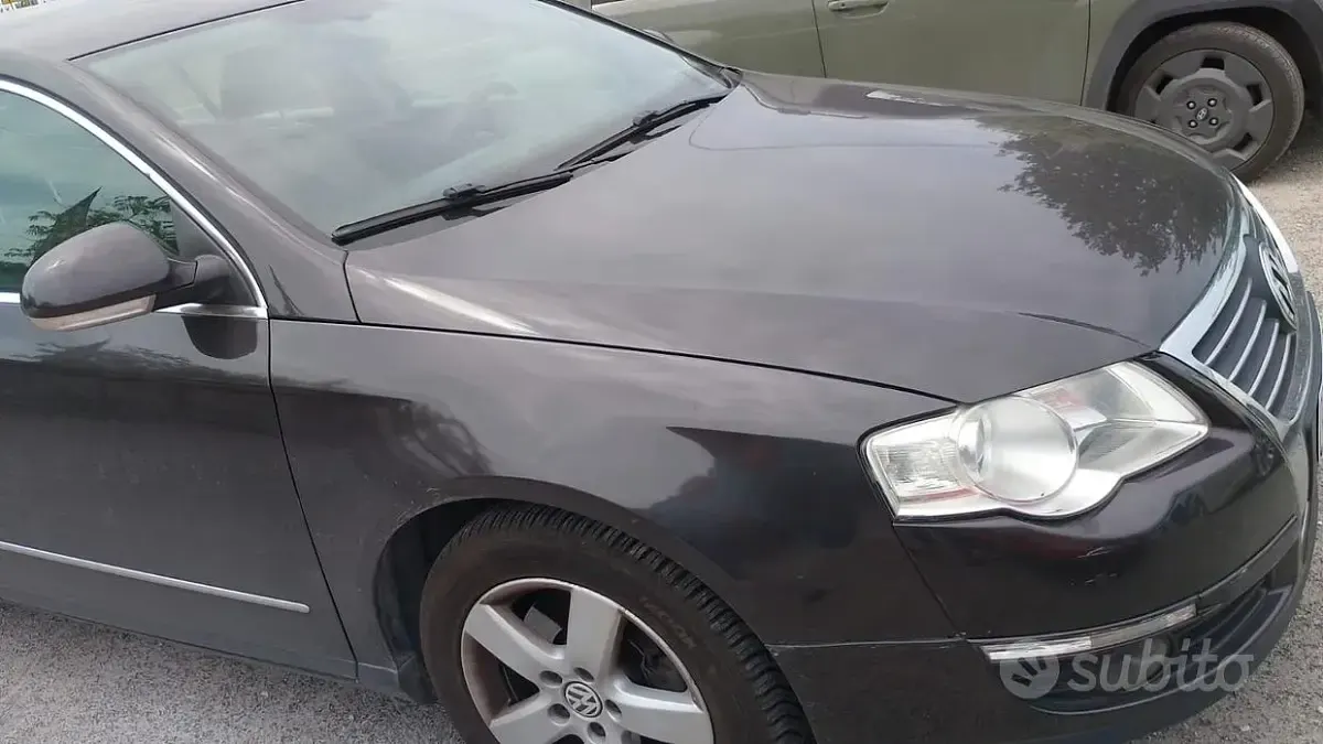 Usata VW Passat 170 CV (125 kW) 2009 Marrone Berlina